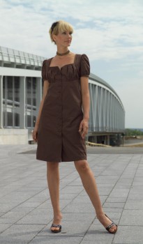 02-365 Hemdblusenkleid mit gerafftem Oberteil und Smokeffekt im Rückenteil